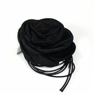 Jane Chic Designs Rose Cameo